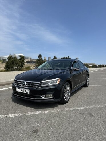 Volkswagen Passat-2