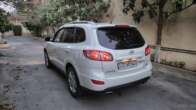 Hyundai Santa Fe-4