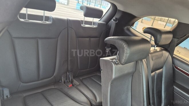 Hyundai Santa Fe-13