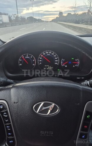 Hyundai Santa Fe-20