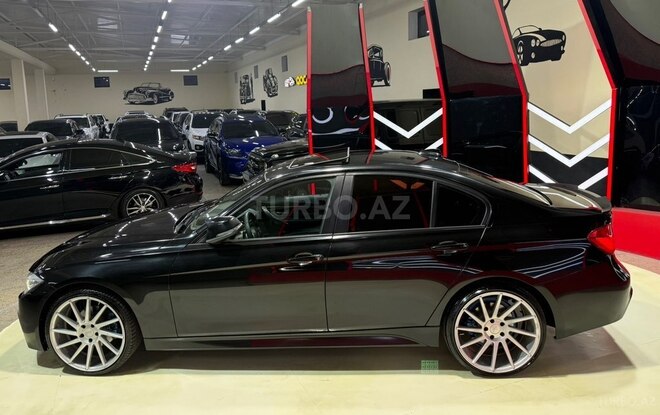BMW 330-8