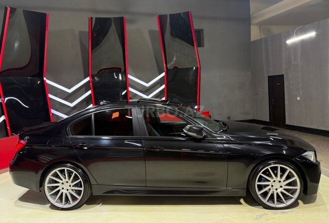 BMW 330-7