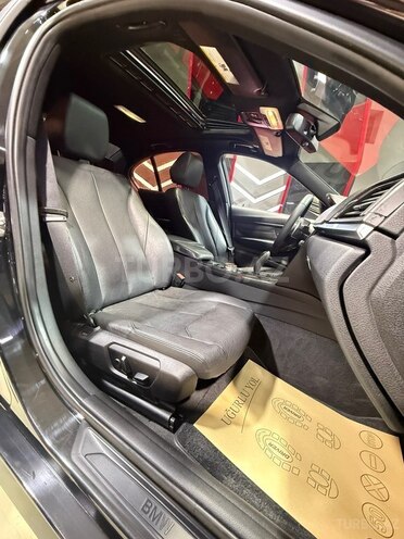 BMW 330-19