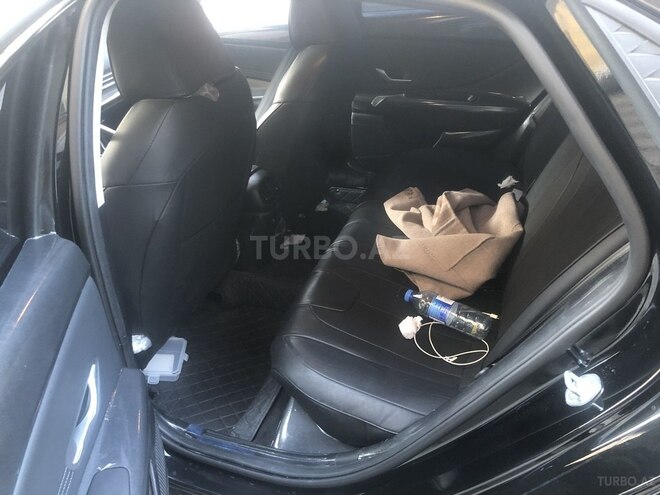 Hyundai Elantra-6