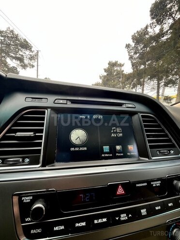 Hyundai Sonata-9