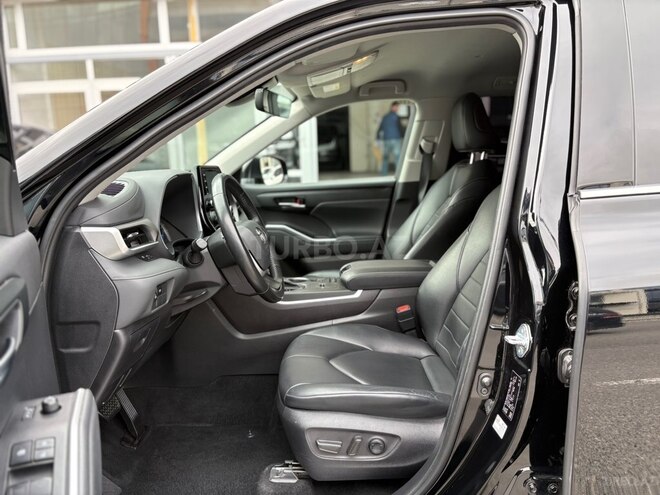 Toyota Highlander-5