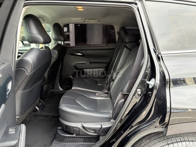Toyota Highlander-7