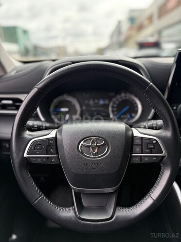 Toyota Highlander-13
