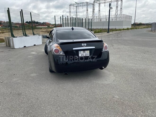 Nissan Altima-3