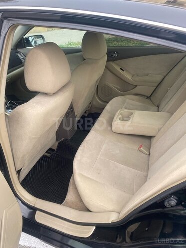 Nissan Altima-6