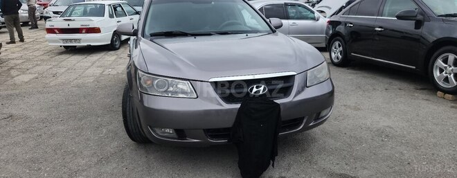 Hyundai Sonata-1