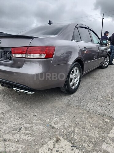 Hyundai Sonata-6