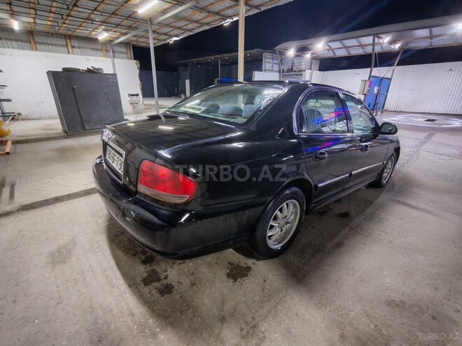 Hyundai Sonata-2