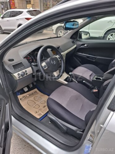 Opel Astra-7