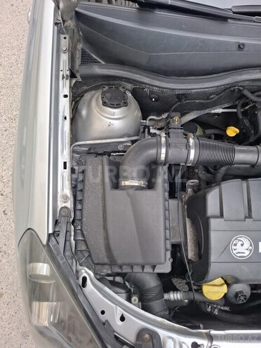 Opel Astra-11