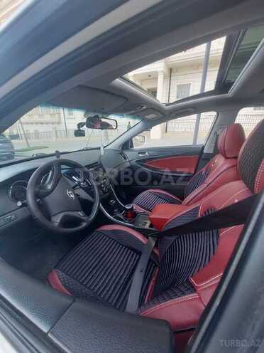 Hyundai Sonata-9