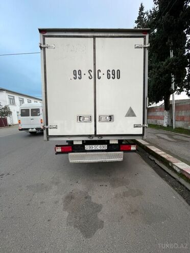 Ford Transit-7