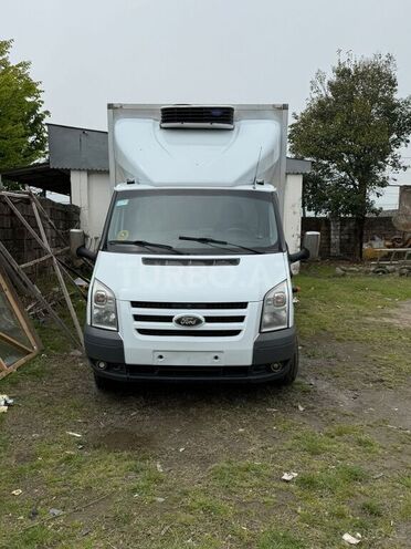 Ford Transit-3