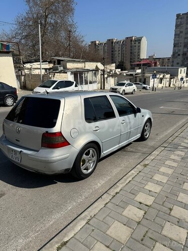 Volkswagen Golf-4