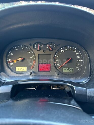 Volkswagen Golf-8