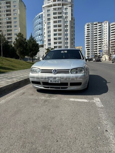 Volkswagen Golf-3