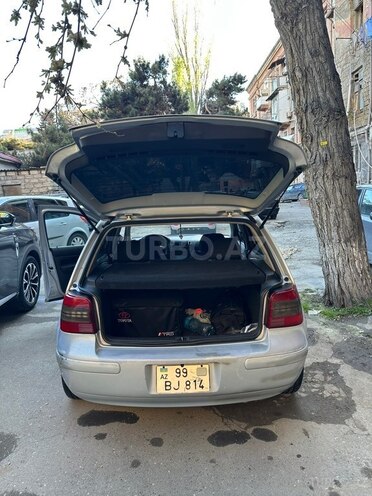 Volkswagen Golf-12