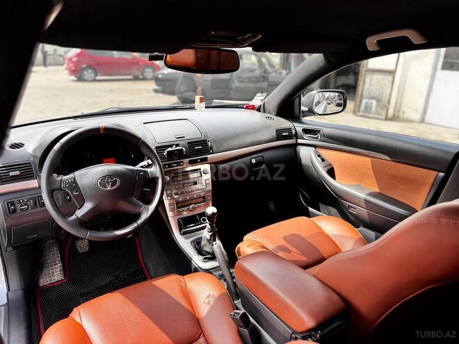 Toyota Avensis-7