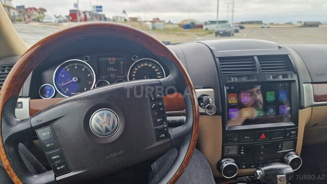 Volkswagen Touareg-8