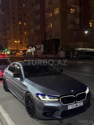 BMW 530-12