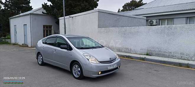 Toyota Prius-5
