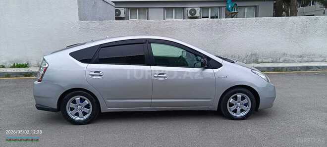Toyota Prius-10