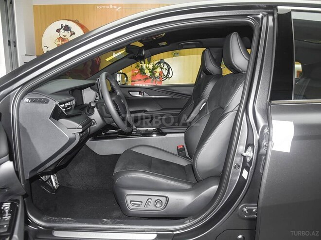 Toyota Camry-13