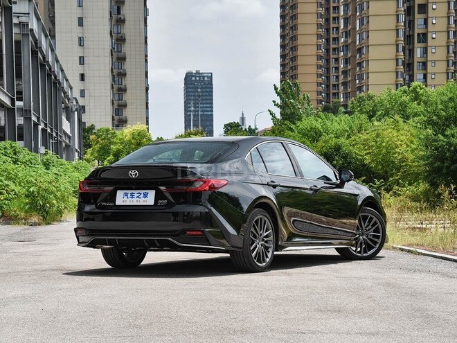 Toyota Camry-7
