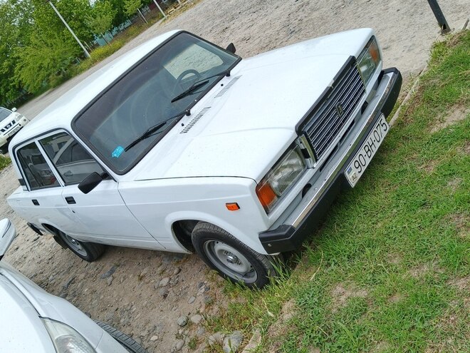 LADA (VAZ) 2107-10