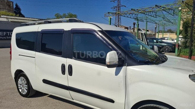 Fiat Doblo-5