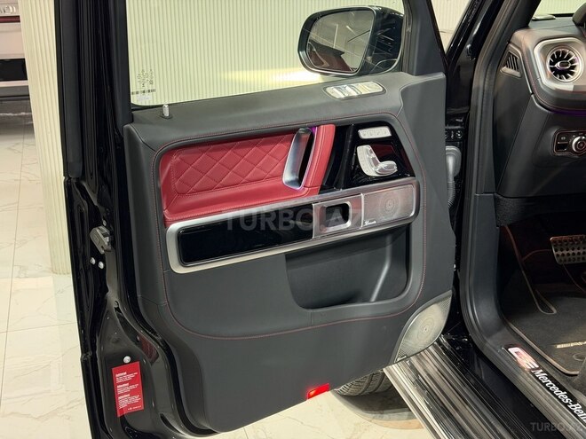Mercedes G 450 d-24