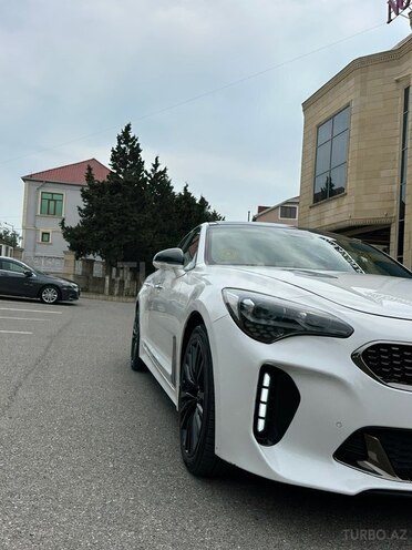 Kia Stinger-4