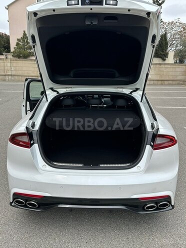 Kia Stinger-14