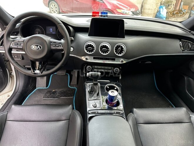 Kia Stinger-19