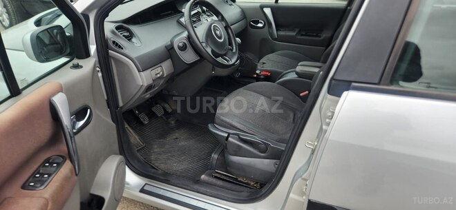 Renault Scenic-4