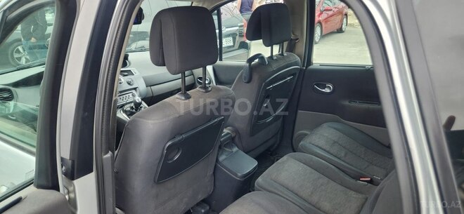 Renault Scenic-5