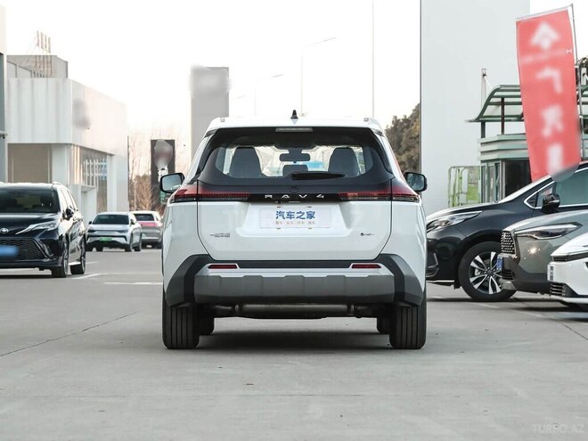 Toyota RAV4-5