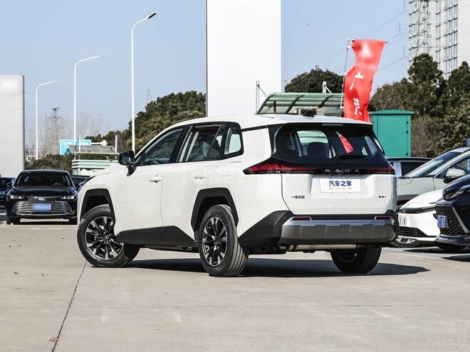 Toyota RAV4-4