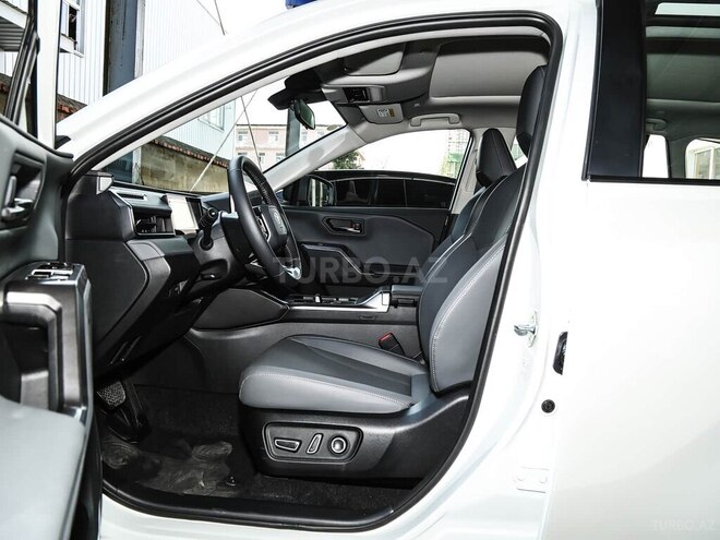 Toyota RAV4-8