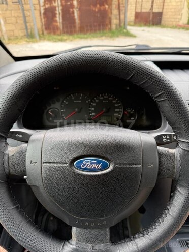 Ford Transit Connect-8