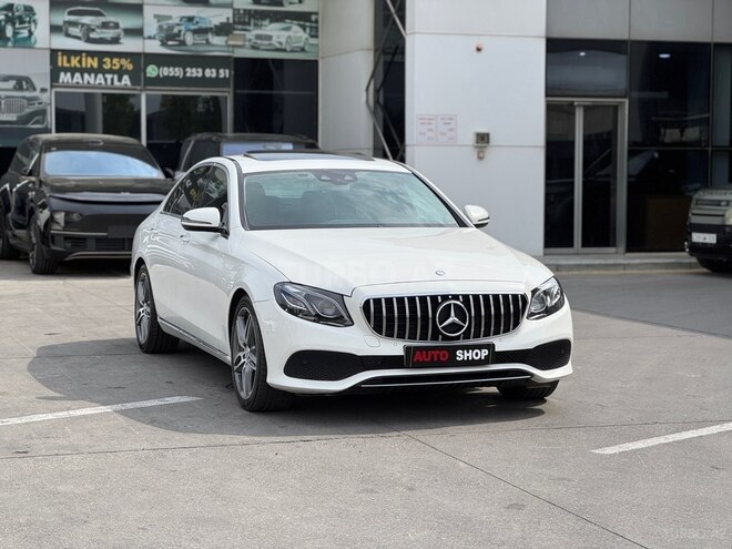 Mercedes E 220 d-1