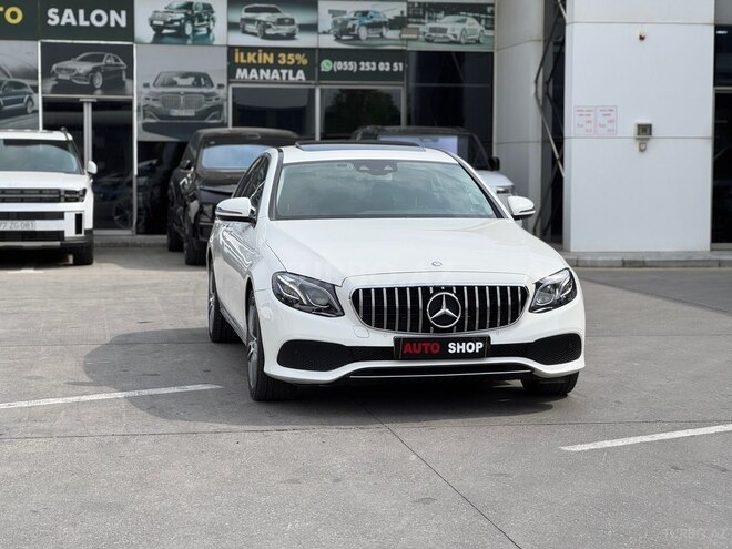 Mercedes E 220 d-17