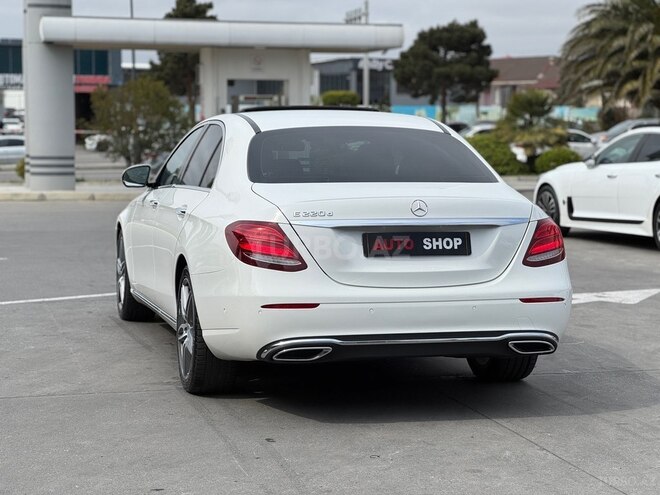 Mercedes E 220 d-7