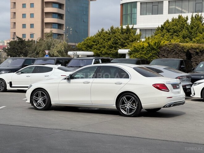 Mercedes E 220 d-10