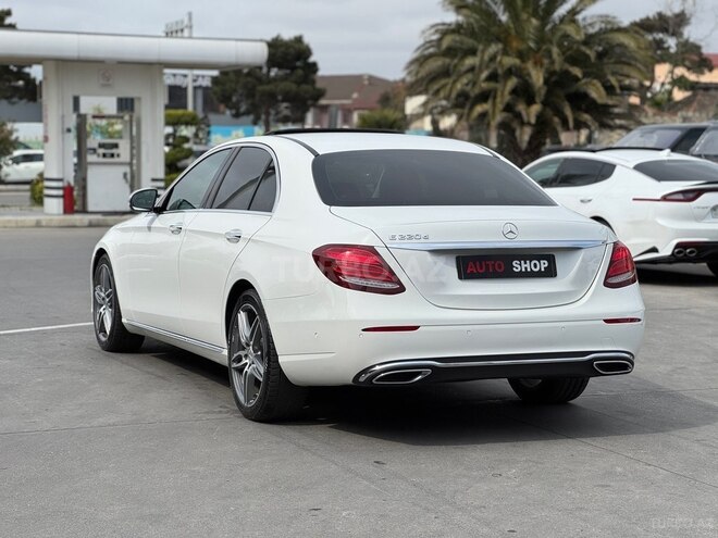 Mercedes E 220 d-8